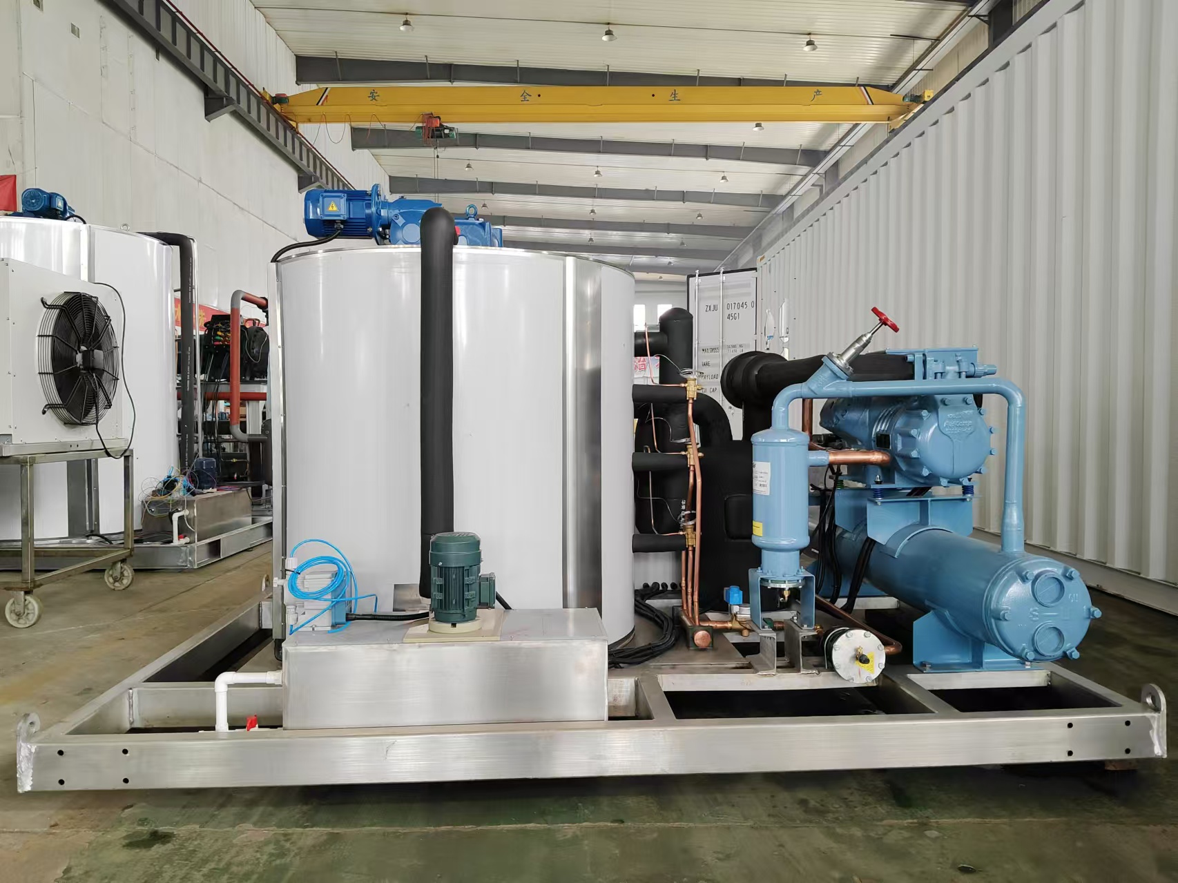 8 ton flake ice machine.jpg